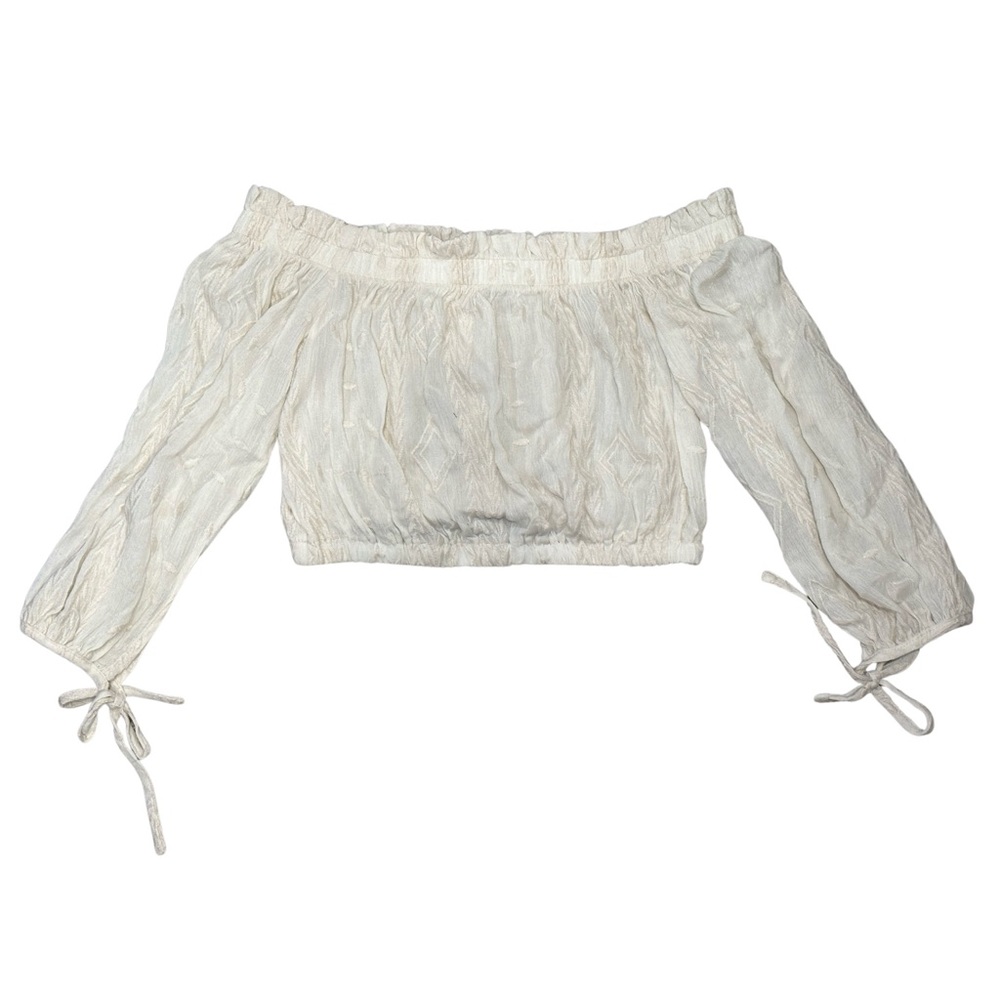 ILLA ILLA - Embroidered Off The Shoulder 3/4 Sleeve Cropped